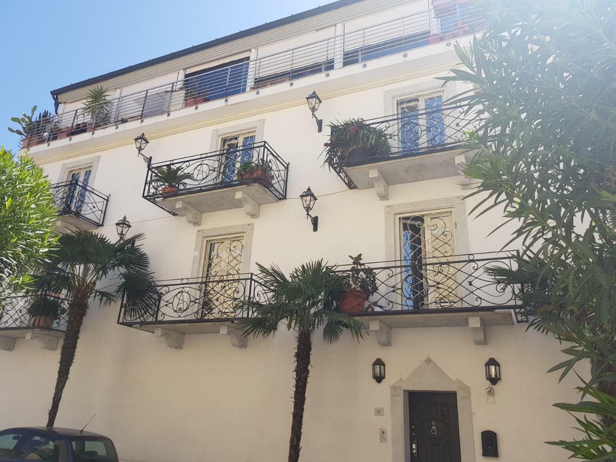 דירות וירג'יו Rodeo Drive מראה חיצוני תמונה